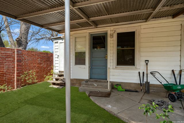 132 Vassar Ln, San Antonio, TX 78212