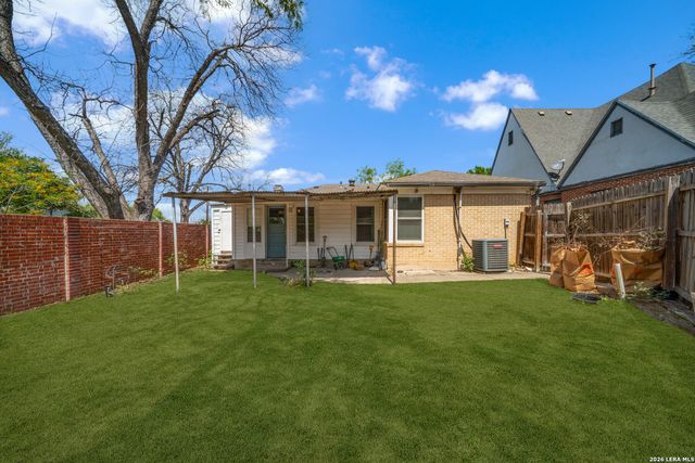 132 Vassar Ln, San Antonio, TX 78212