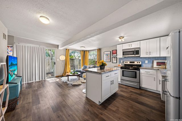 132 Vassar Ln, San Antonio, TX 78212