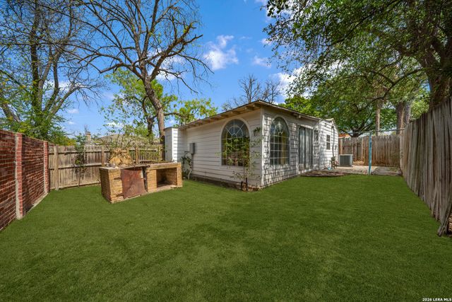 132 Vassar Ln, San Antonio, TX 78212