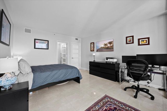 4000 N Ocean Drive 2004, Singer Island, FL 33404