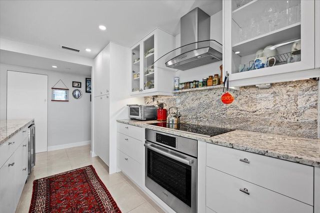 4000 N Ocean Drive 2004, Singer Island, FL 33404