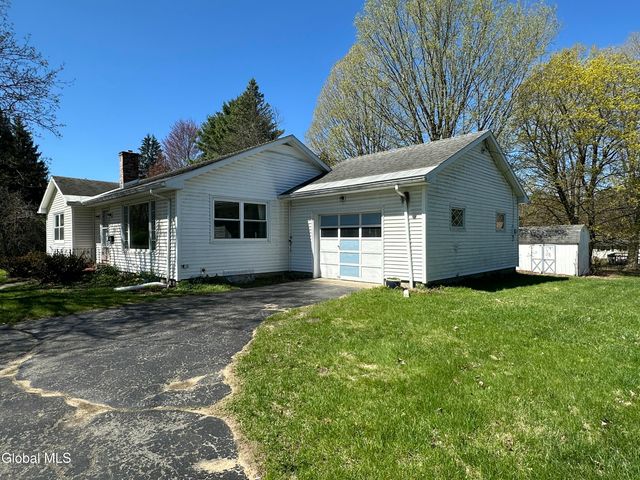 427 Ridge Road, Queensbury, NY 12804