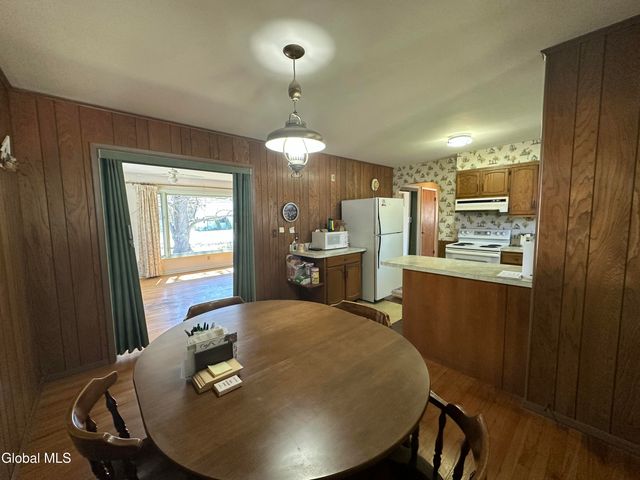 427 Ridge Road, Queensbury, NY 12804