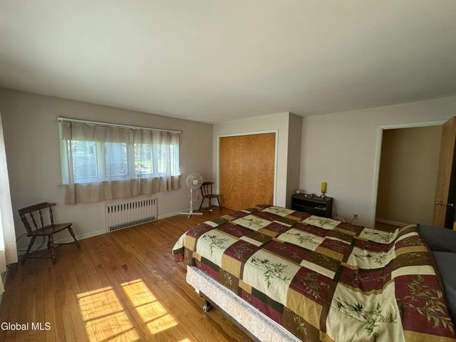 427 Ridge Road, Queensbury, NY 12804