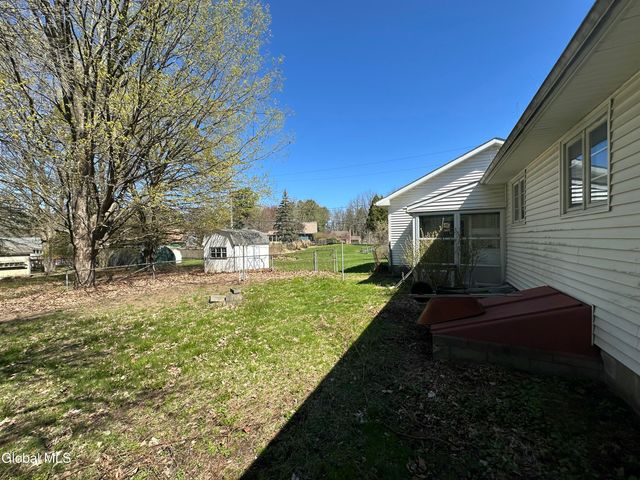 427 Ridge Road, Queensbury, NY 12804