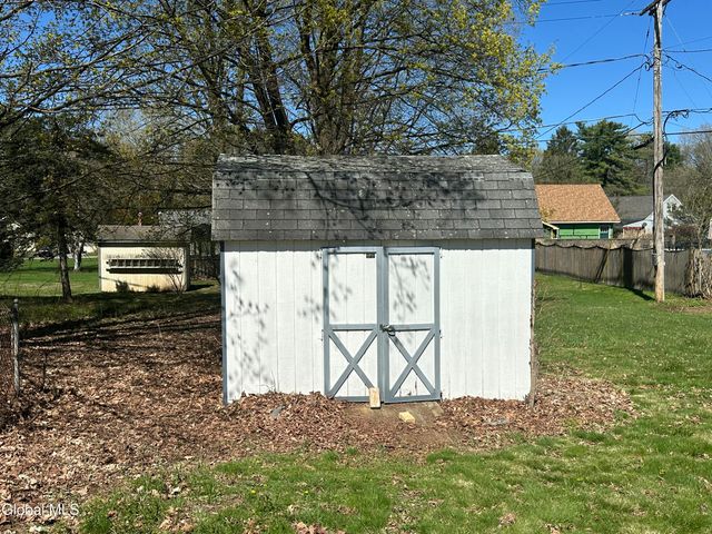 427 Ridge Road, Queensbury, NY 12804