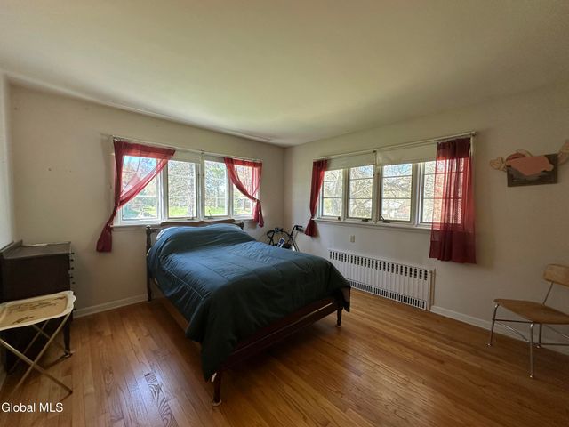 427 Ridge Road, Queensbury, NY 12804