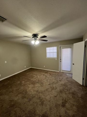 1305 W Villa Maria Road B101, Bryan, TX 77801