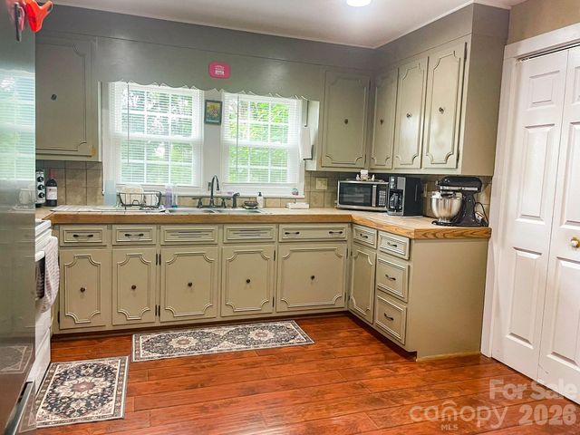 4243 Ralph Patton Road, Morganton, NC 28655