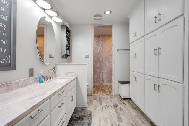 23126 Jeb Cir, Frankston, TX 75763