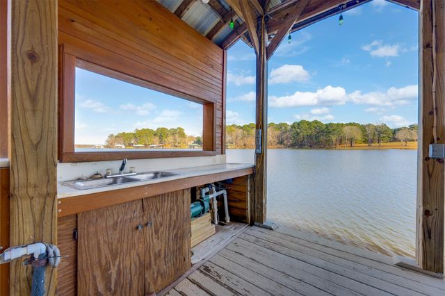 23126 Jeb Cir, Frankston, TX 75763