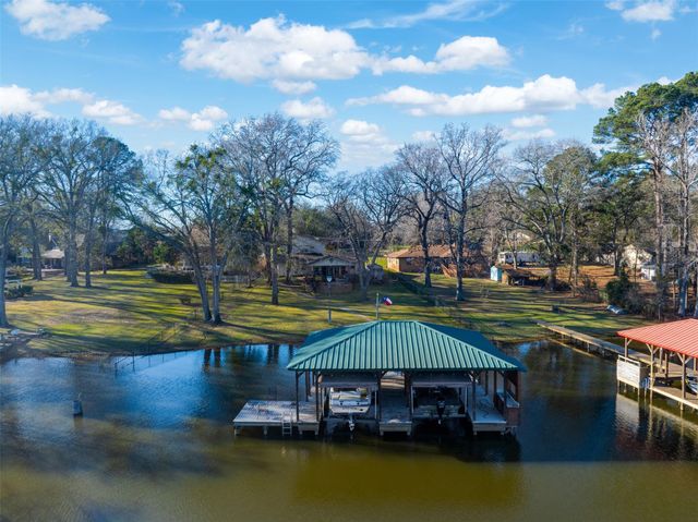 23126 Jeb Cir, Frankston, TX 75763