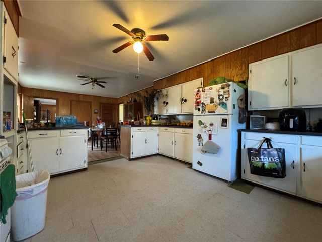 733 Foster Street, Marlin, TX 76661