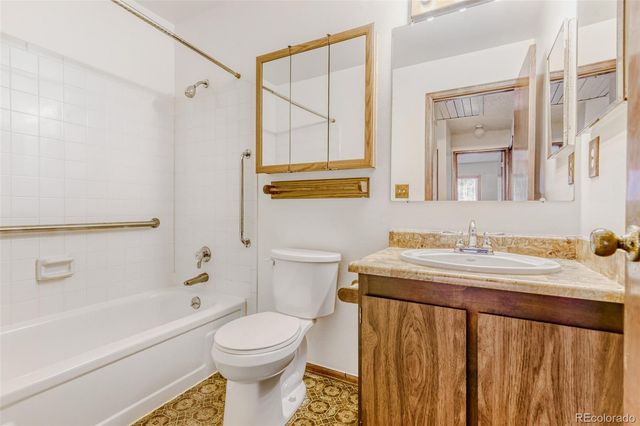 16796 E Kent Drive, Aurora, CO 80013