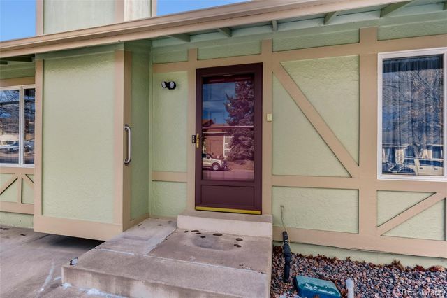 16796 E Kent Drive, Aurora, CO 80013