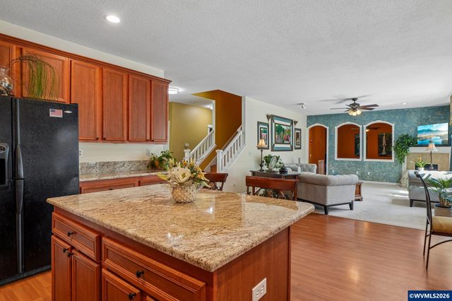 325 Stellers Eagle St NW, Salem, OR 97304
