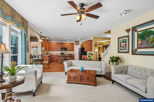 325 Stellers Eagle St NW, Salem, OR 97304