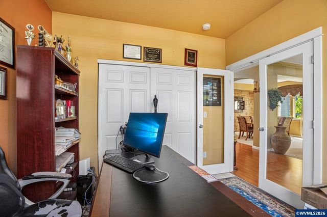 325 Stellers Eagle St NW, Salem, OR 97304