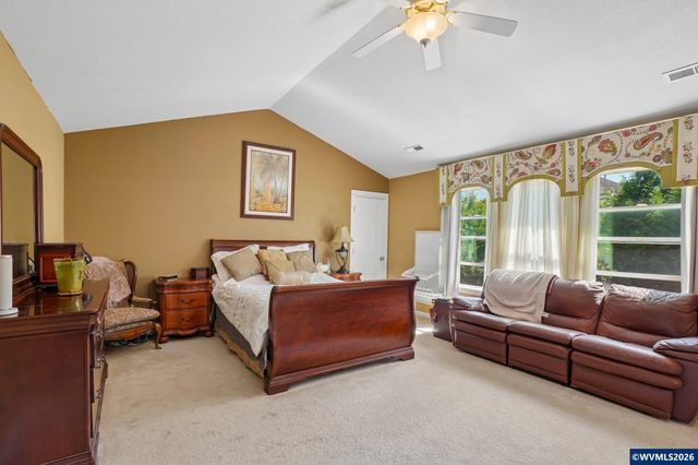 325 Stellers Eagle St NW, Salem, OR 97304