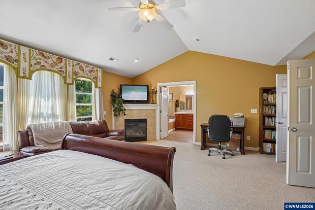 325 Stellers Eagle St NW, Salem, OR 97304