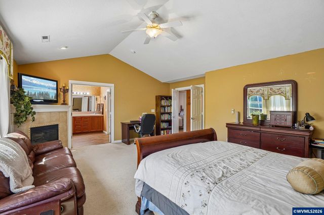 325 Stellers Eagle St NW, Salem, OR 97304