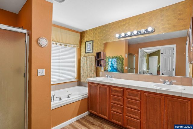 325 Stellers Eagle St NW, Salem, OR 97304
