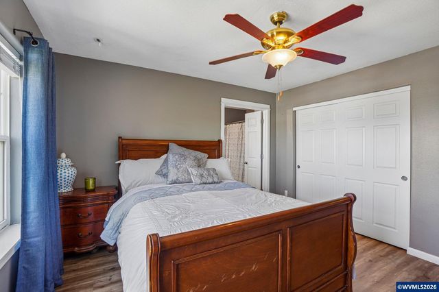 325 Stellers Eagle St NW, Salem, OR 97304