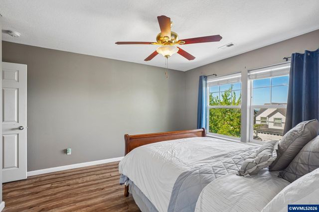 325 Stellers Eagle St NW, Salem, OR 97304