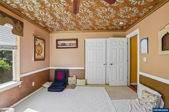 325 Stellers Eagle St NW, Salem, OR 97304