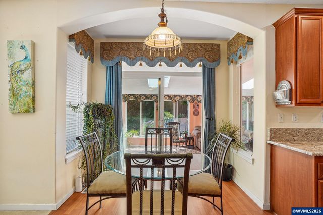 325 Stellers Eagle St NW, Salem, OR 97304