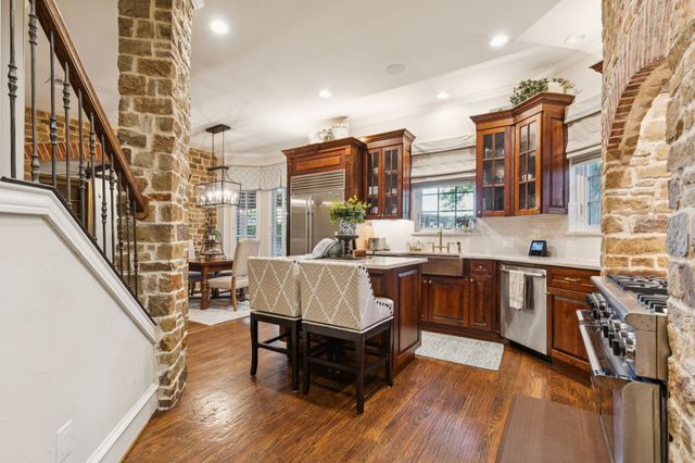 9227 Lanshire Drive, Dallas, TX 75238