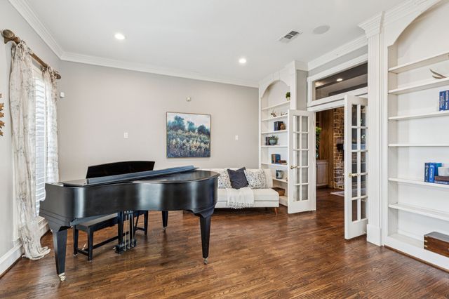 9227 Lanshire Drive, Dallas, TX 75238