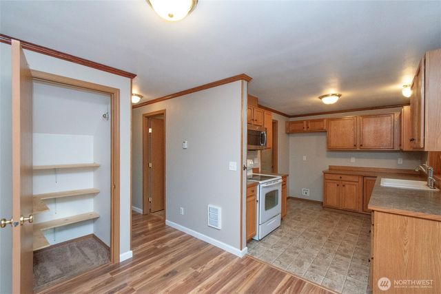 1515 S Pine Street, Port Angeles, WA 98362