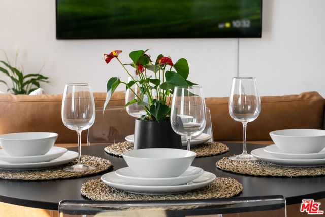 1521 Dunn Avenue, Los Angeles, CA 90063