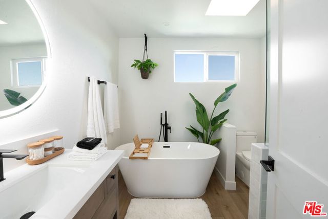 1521 Dunn Avenue, Los Angeles, CA 90063