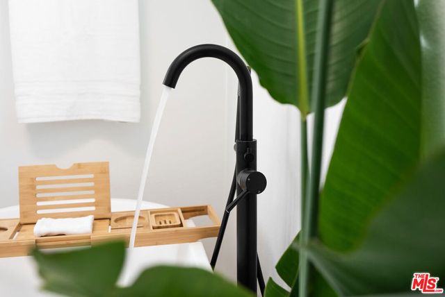 1521 Dunn Avenue, Los Angeles, CA 90063