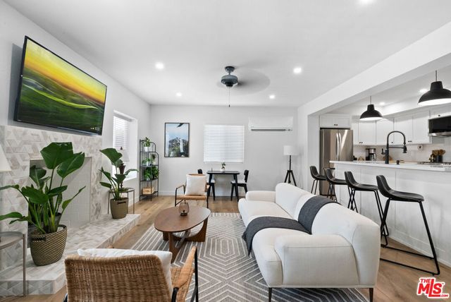 1521 Dunn Avenue, Los Angeles, CA 90063