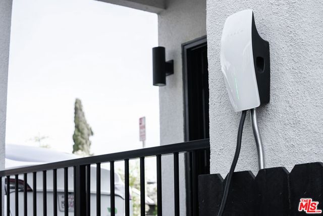 1521 Dunn Avenue, Los Angeles, CA 90063