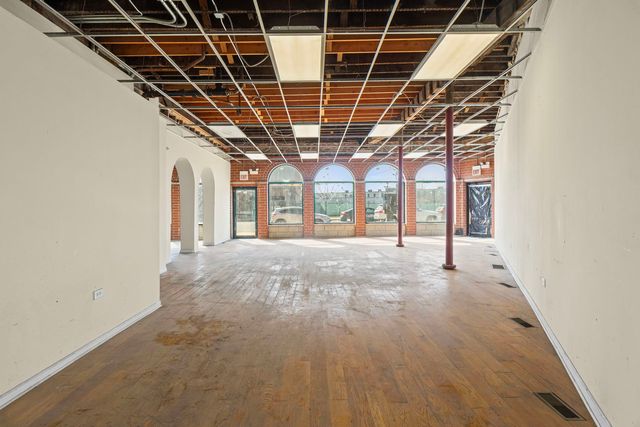 2514 S Blue Island Avenue, Chicago, IL 60608
