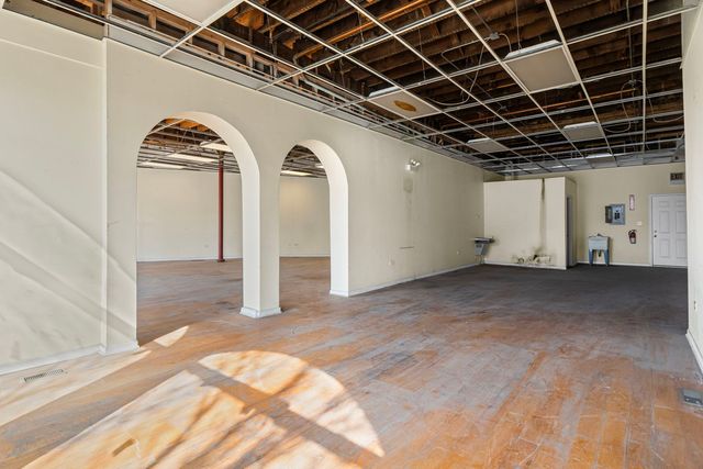 2514 S Blue Island Avenue, Chicago, IL 60608