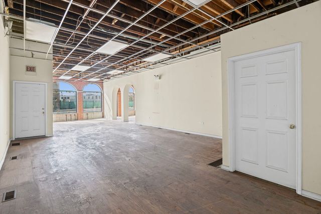 2514 S Blue Island Avenue, Chicago, IL 60608