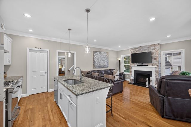 75 Boatwrights Loop, Plymouth, MA 02360