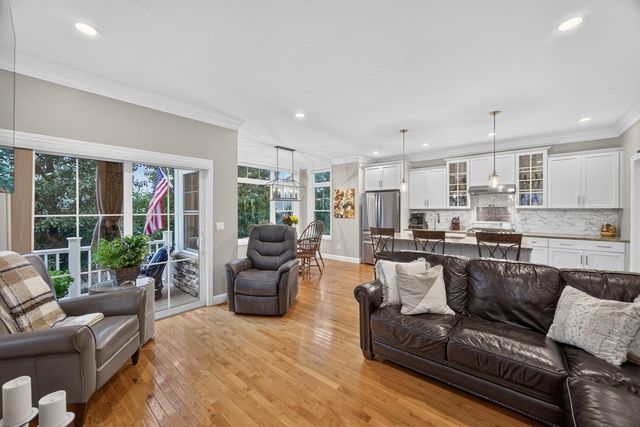 75 Boatwrights Loop, Plymouth, MA 02360