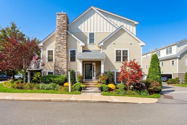 75 Boatwrights Loop, Plymouth, MA 02360