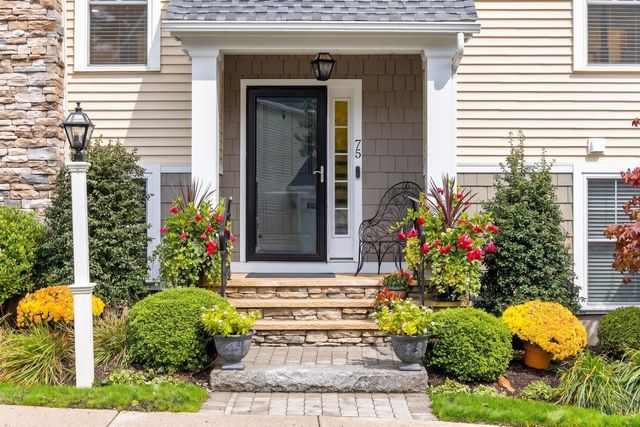 75 Boatwrights Loop, Plymouth, MA 02360