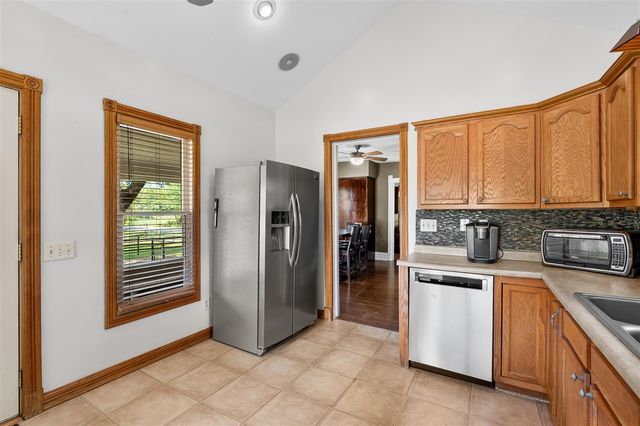 10465 N 32nd Street, Richland, MI 49083