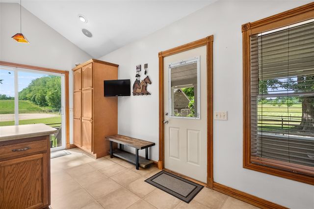 10465 N 32nd Street, Richland, MI 49083