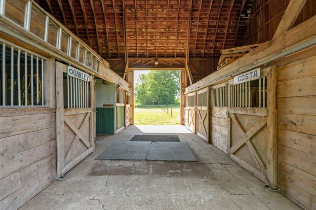 10465 N 32nd Street, Richland, MI 49083