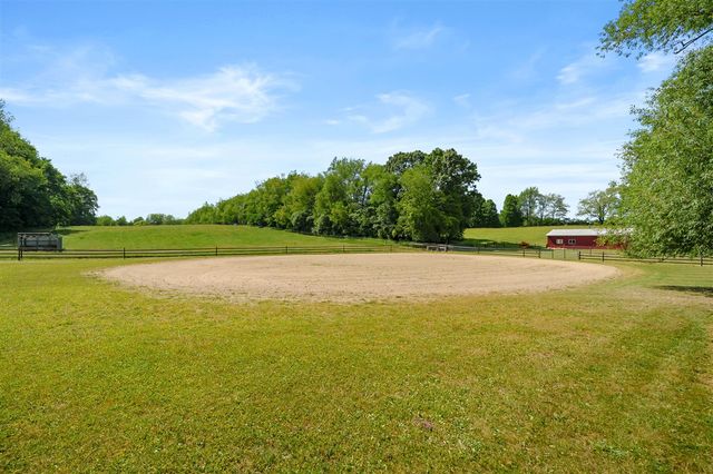 10465 N 32nd Street, Richland, MI 49083
